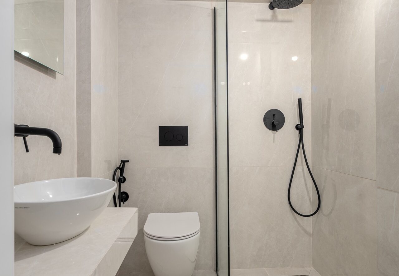 GLYFADA – LAZARAKI DOWNTOWN APARTMENT D4 - image